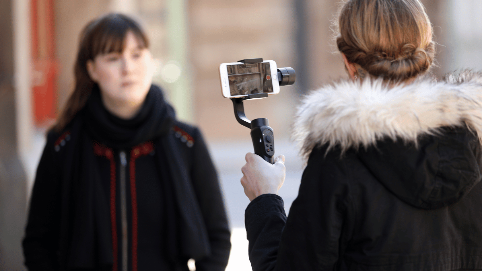 ems-Training: Volontariatskurs: Mobile Reporting – Filmisches Erzählen mit dem Smartphone